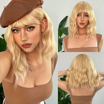 EASIHAIR Krátke Blond Zlatá Lolita Cosplay Syntetické Parochne s Bang pre Ženy Denne Prirodzené Vlnité Falošné Vlasy Tepelne Odolných Vlákien